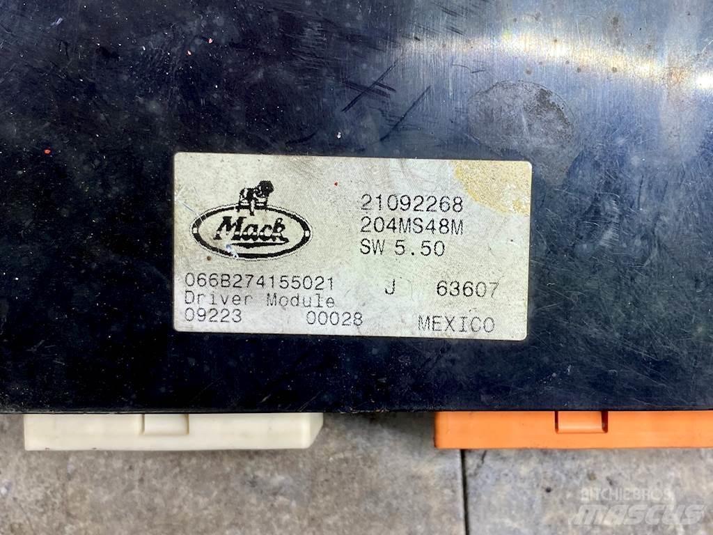 Mack  Electrónica