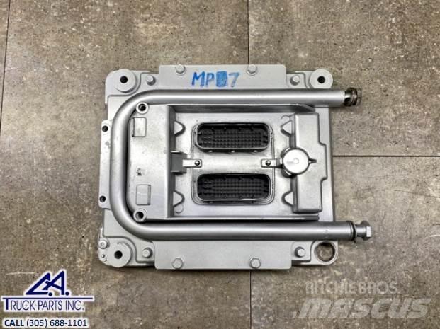 Mack MP7 Electrónica