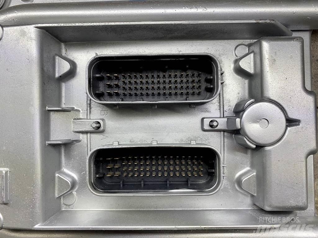 Mack MP7 Electrónica