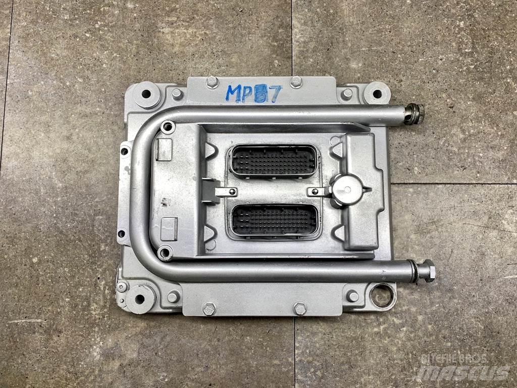 Mack MP7 Electrónica