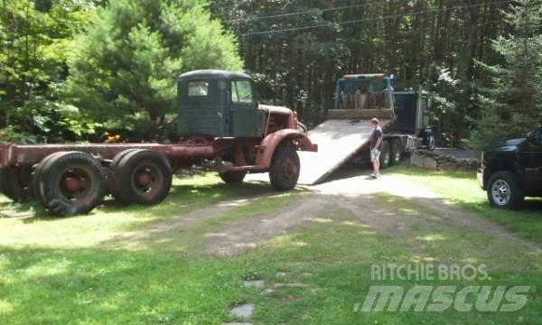 Mack NM Cavalos Mecânicos