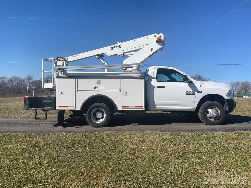 RAM 3500 Plataformas aéreas montadas em camião