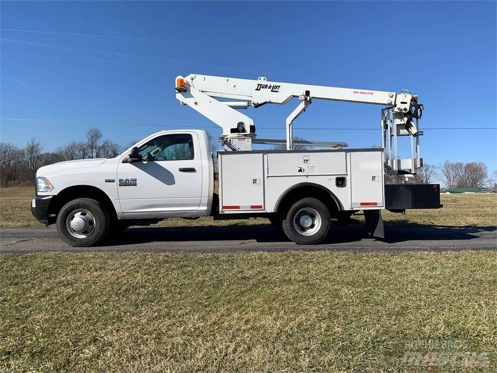 RAM 3500 Plataformas aéreas montadas em camião