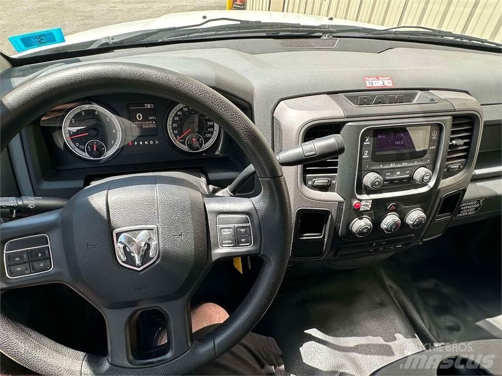 RAM 4500 Plataformas aéreas montadas em camião