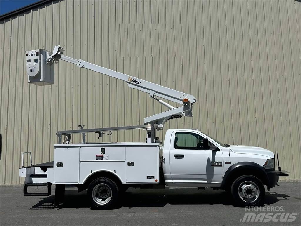 RAM 4500 Plataformas aéreas montadas em camião