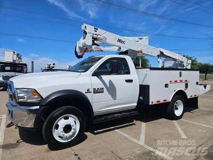 RAM 5500 Plataformas aéreas montadas em camião