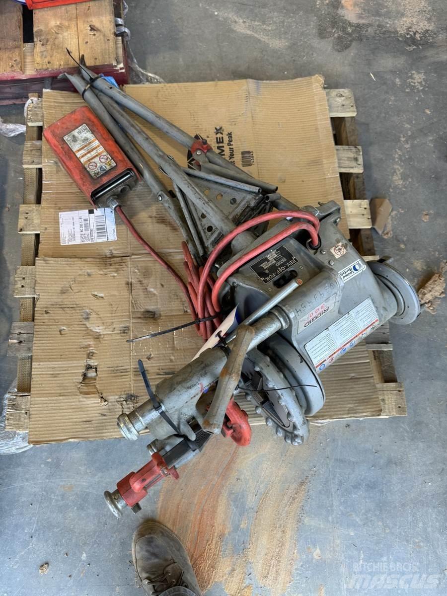  Ridgid 300 Máquinas de dobrar tubos