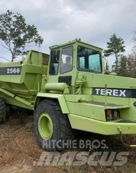 Terex 2566 Carrinhas de caixa fechada