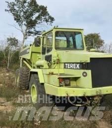 Terex 2566 Carrinhas de caixa fechada