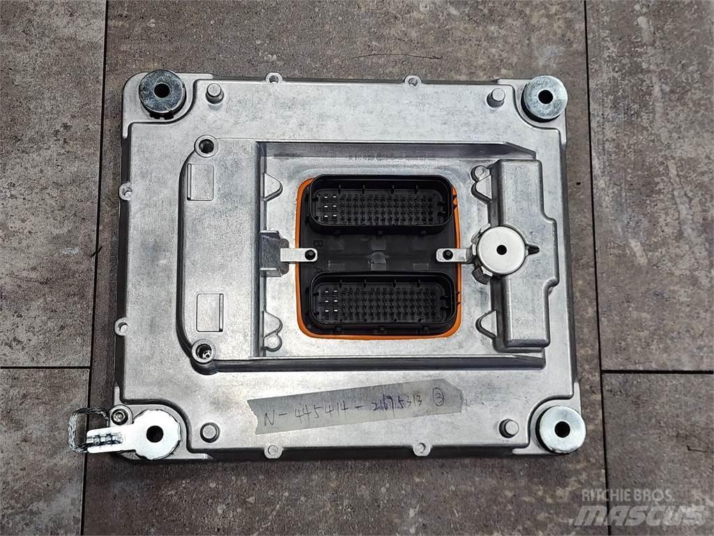Volvo Mack Electrónica