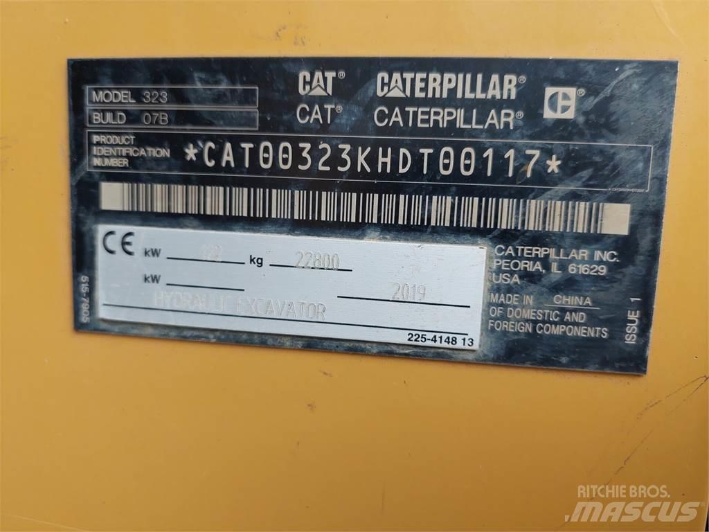 CAT 323 Escavadeiras de esteiras