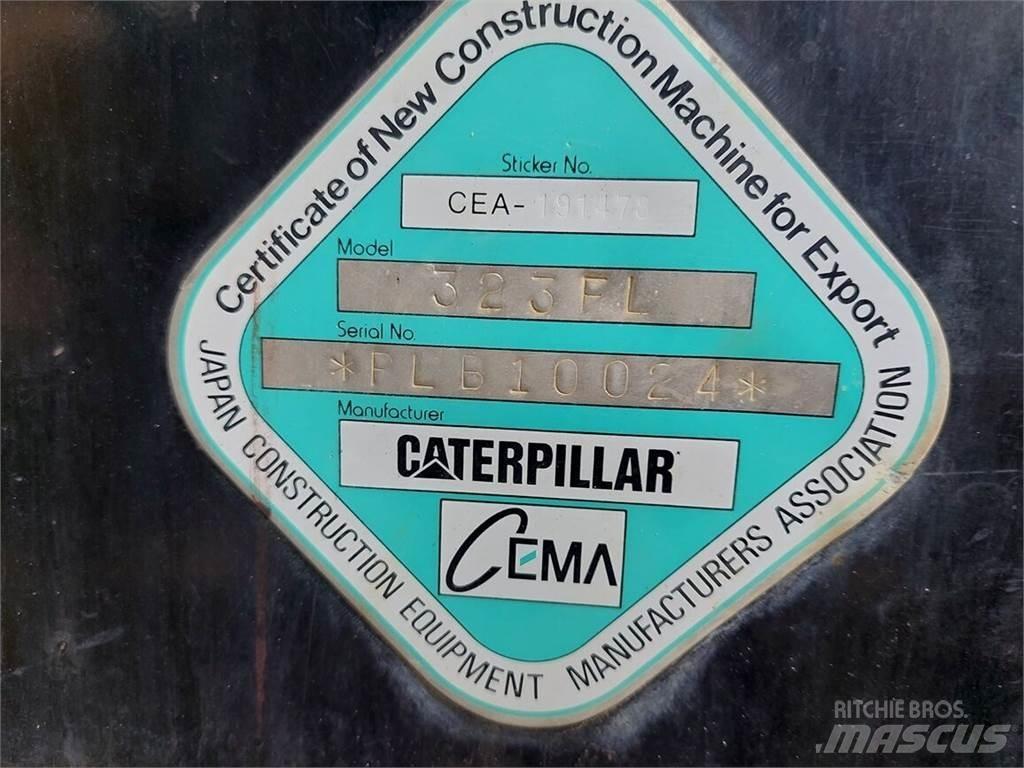 CAT 323F Escavadeiras de esteiras