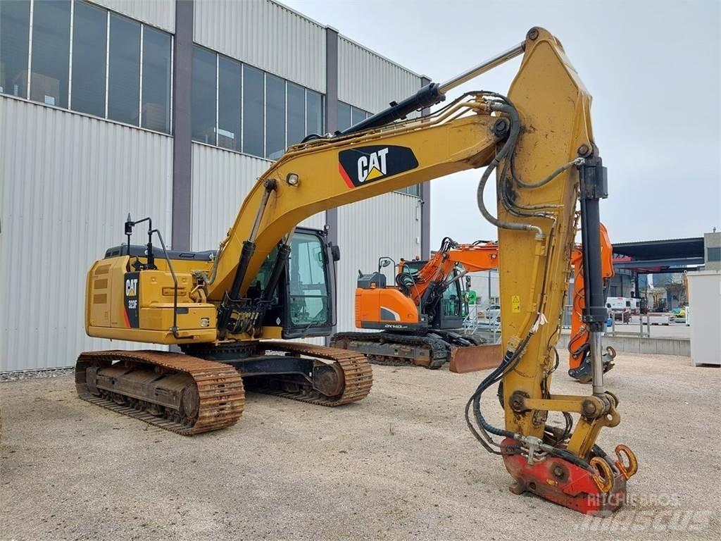 CAT 323F Escavadeiras de esteiras