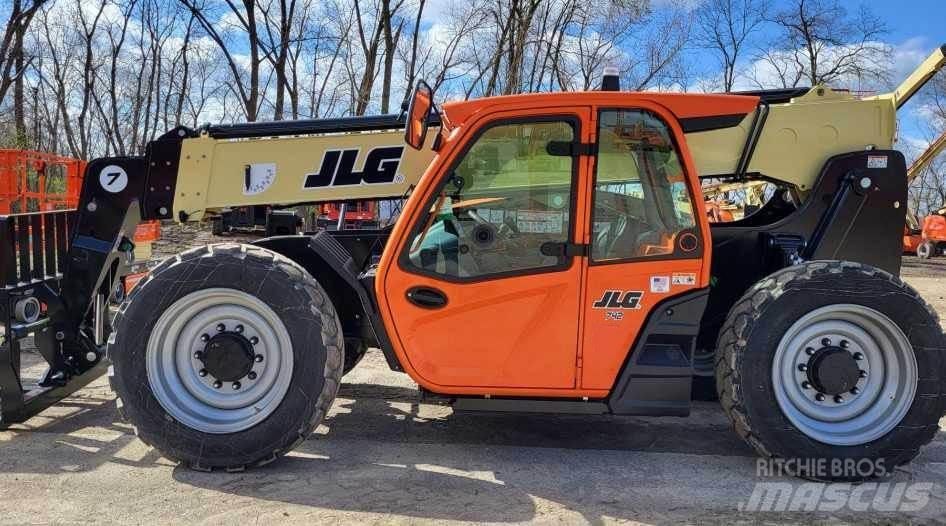 JLG 742 Manipulador telescópico
