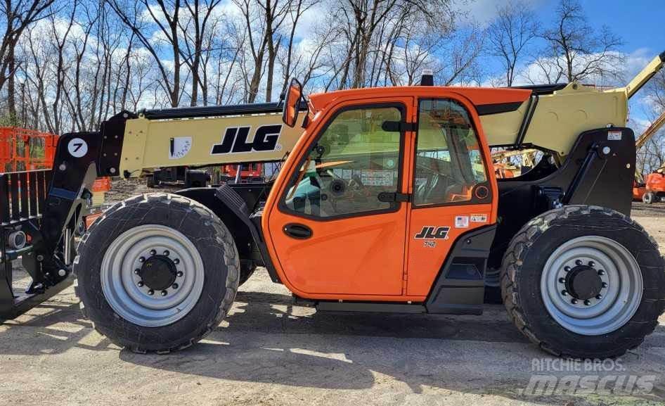 JLG 742 Manipulador telescópico