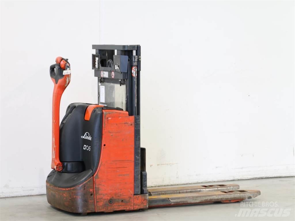Linde D06/1160-00 Empilhador para operador externo