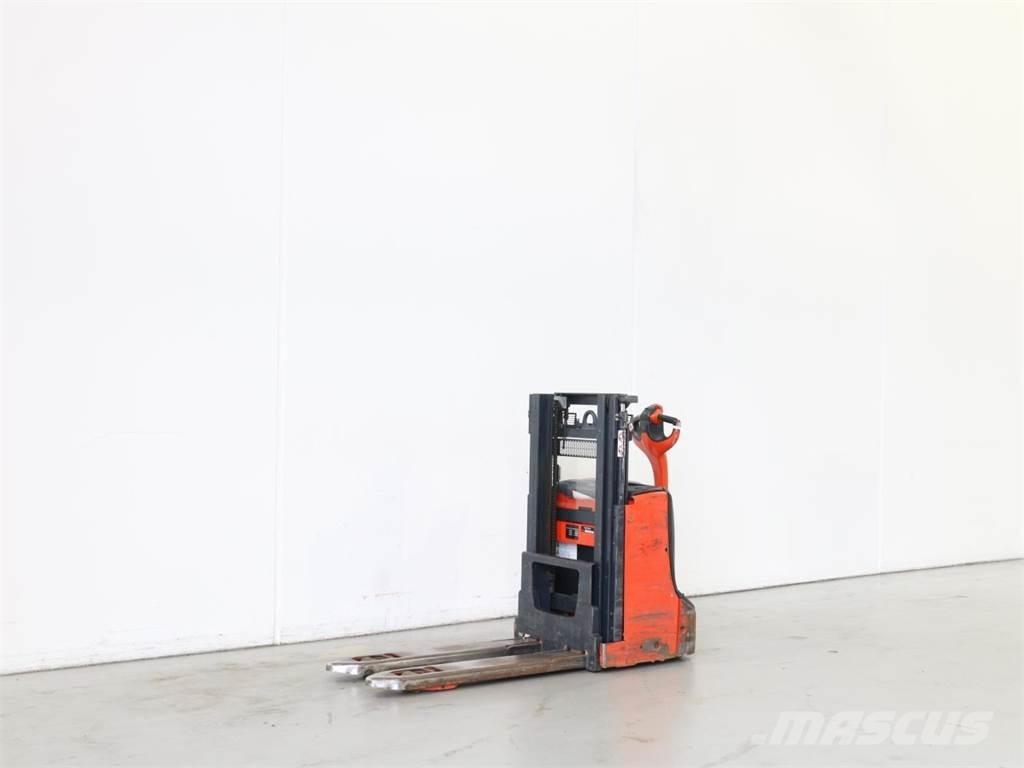 Linde D08/1160 Empilhador para operador externo