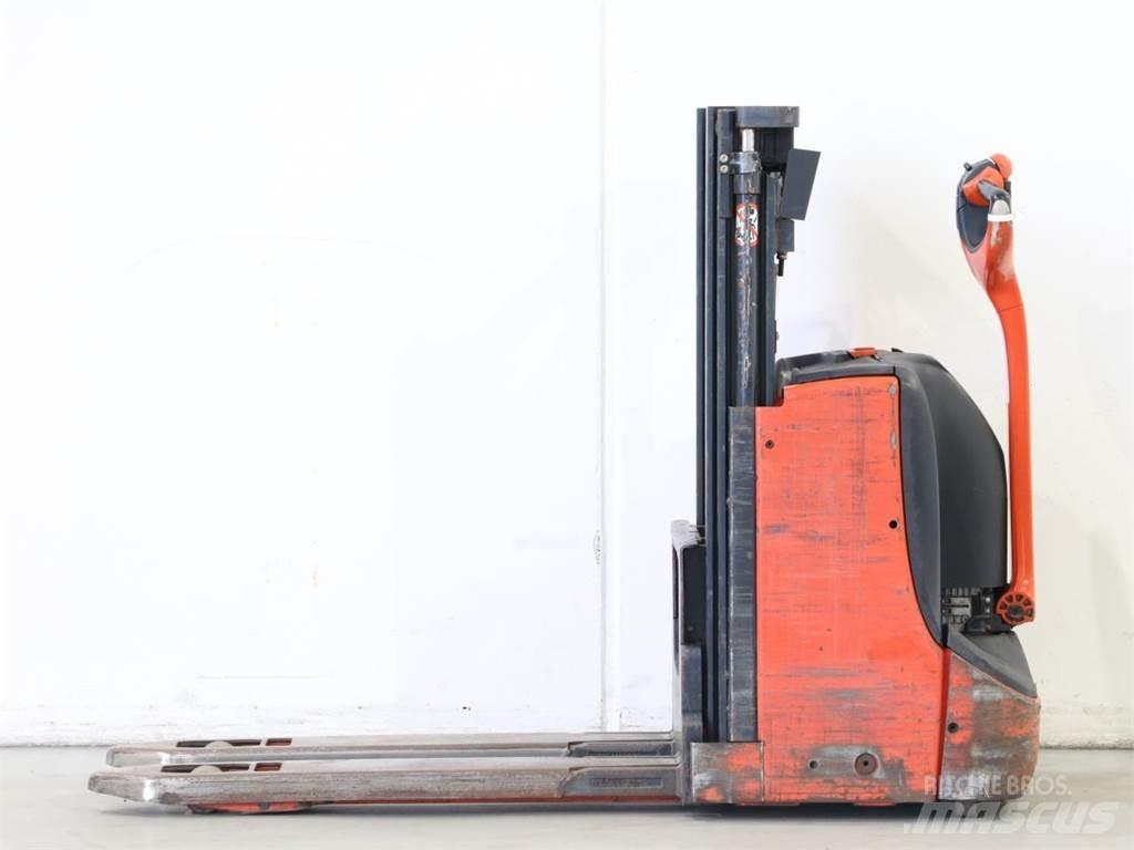 Linde D08/1160-00 Empilhador para operador externo