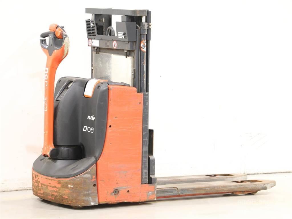 Linde D08/1160-00 Empilhador para operador externo