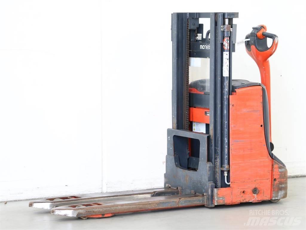 Linde D08/1160-00 Empilhador para operador externo