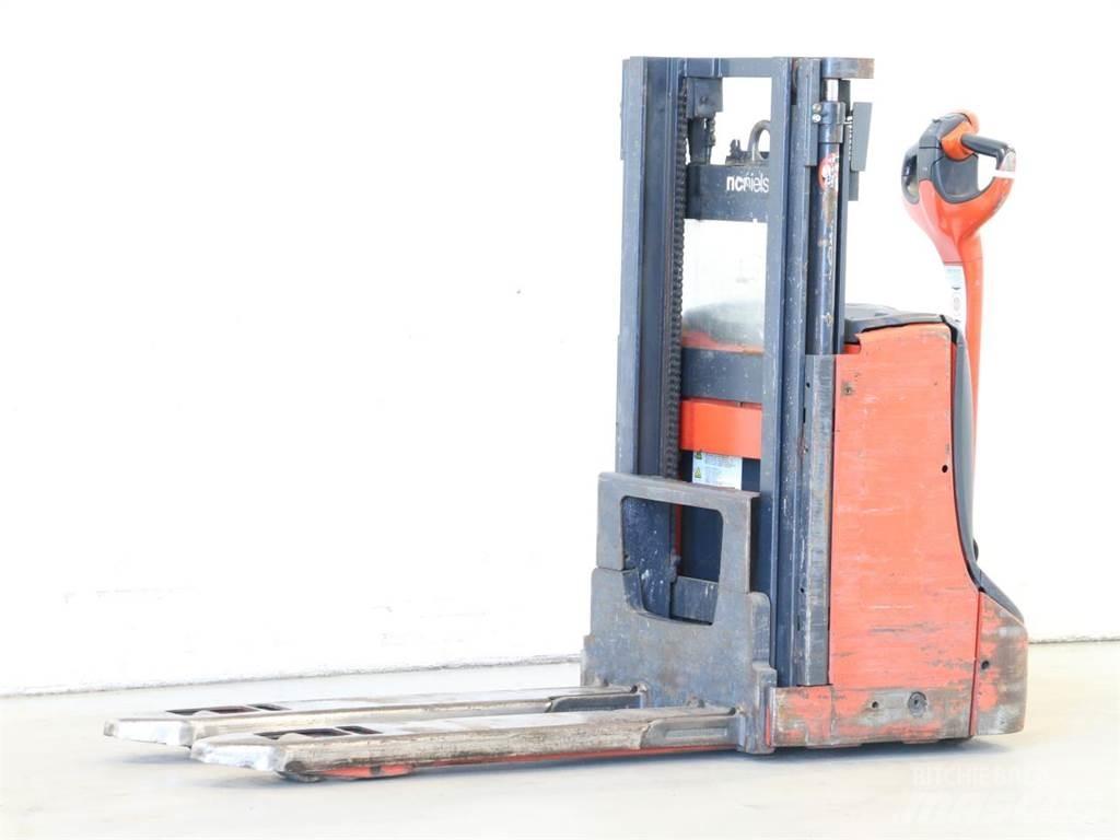 Linde D08/1160-00 Empilhador para operador externo