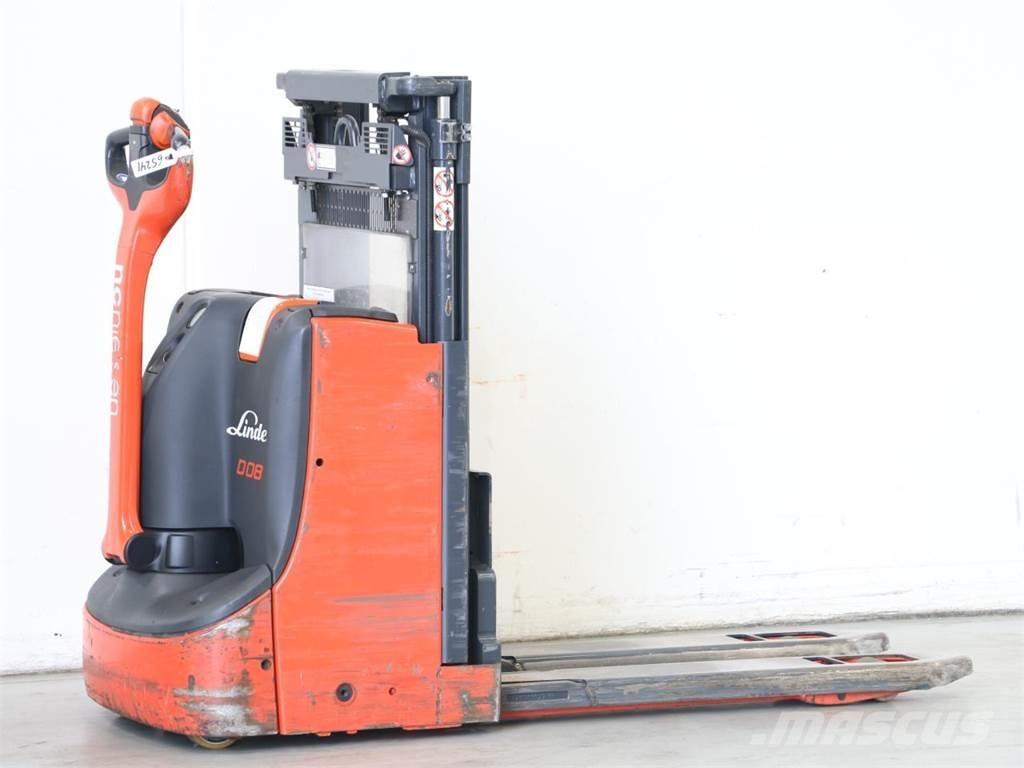 Linde D08/1160-00 Empilhador para operador externo
