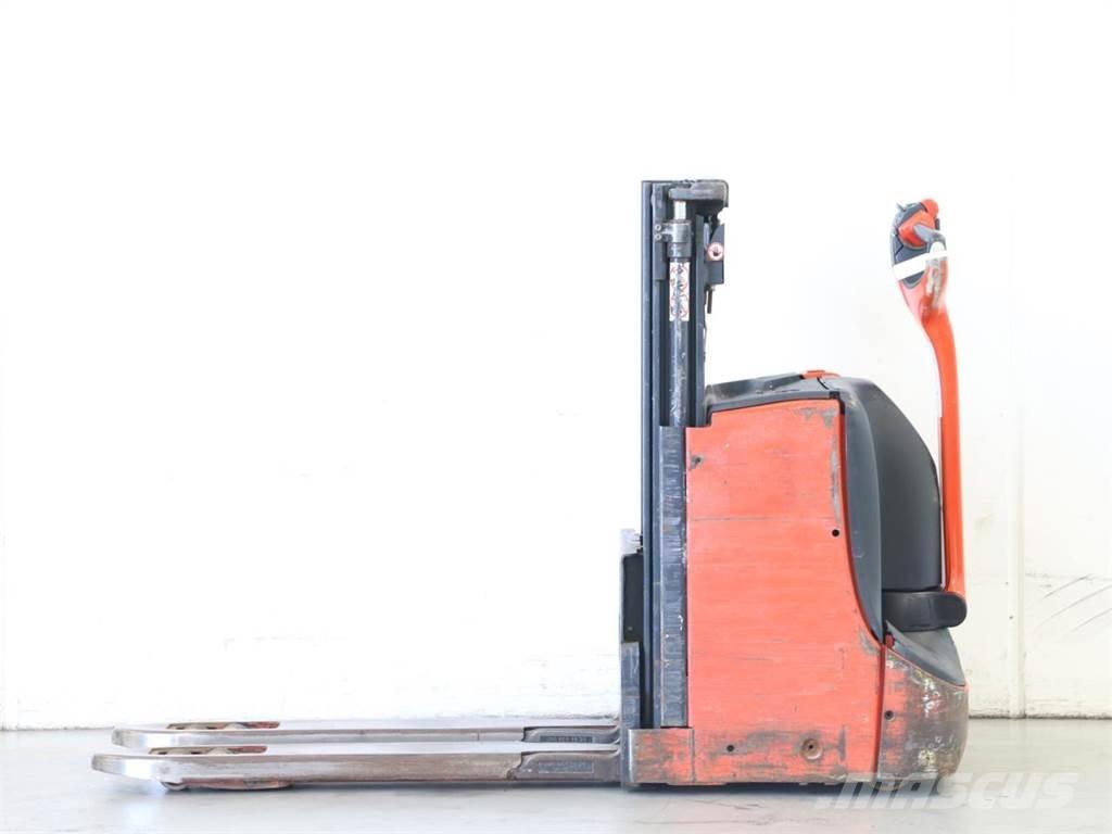 Linde D08/1160-00 Empilhador para operador externo