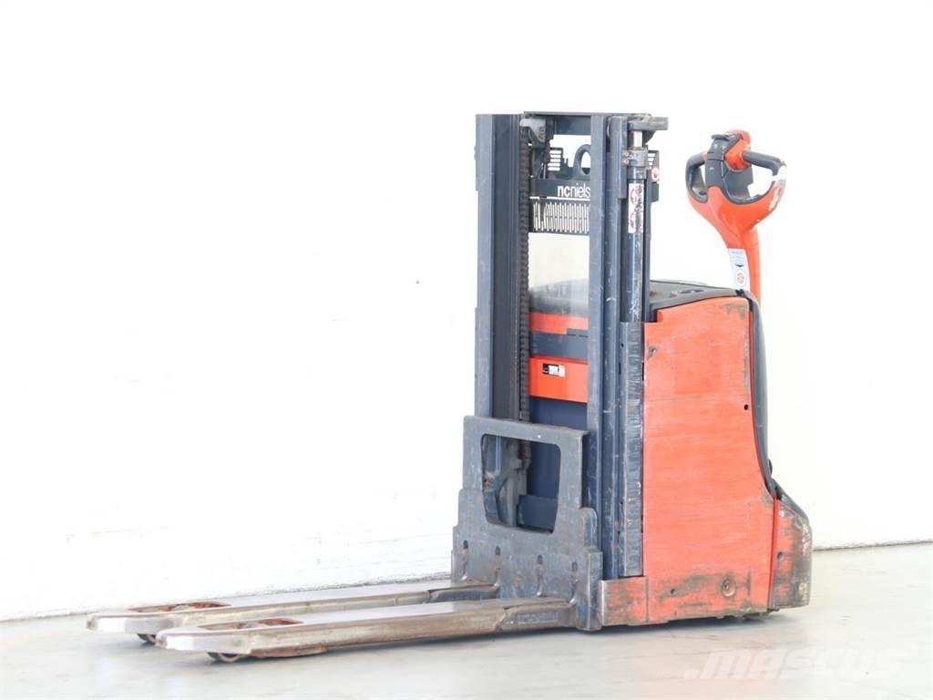 Linde D08/1160-00 Empilhador para operador externo