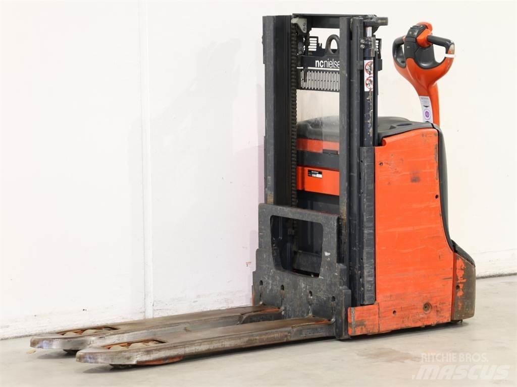 Linde D08/1160-00 Empilhador para operador externo