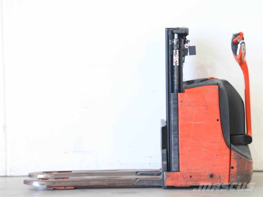 Linde D08/1160-00 Empilhador para operador externo