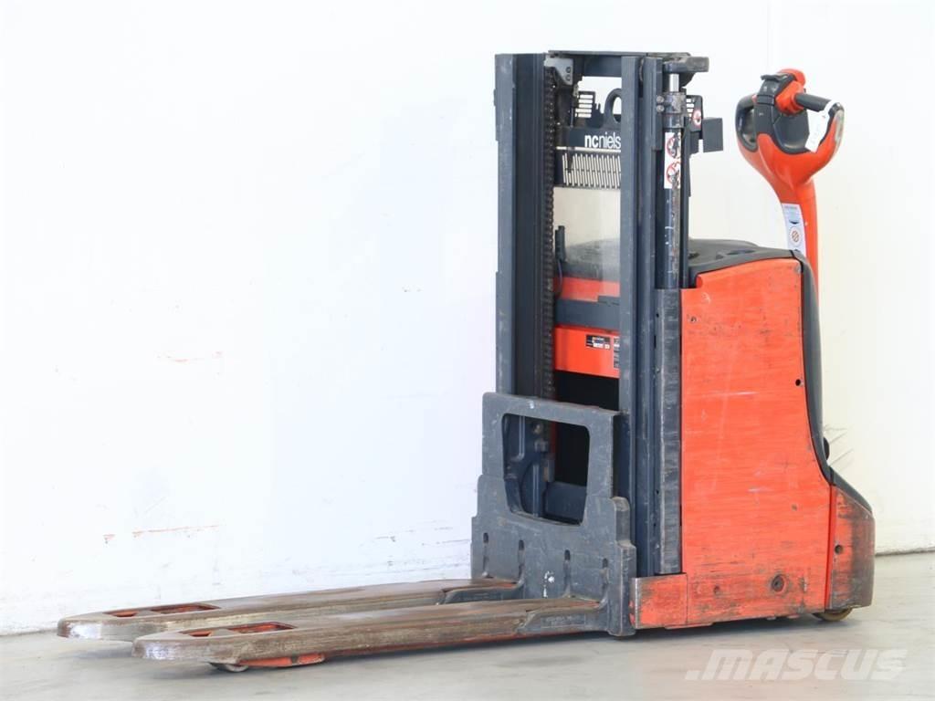 Linde D08/1160-00 Empilhador para operador externo