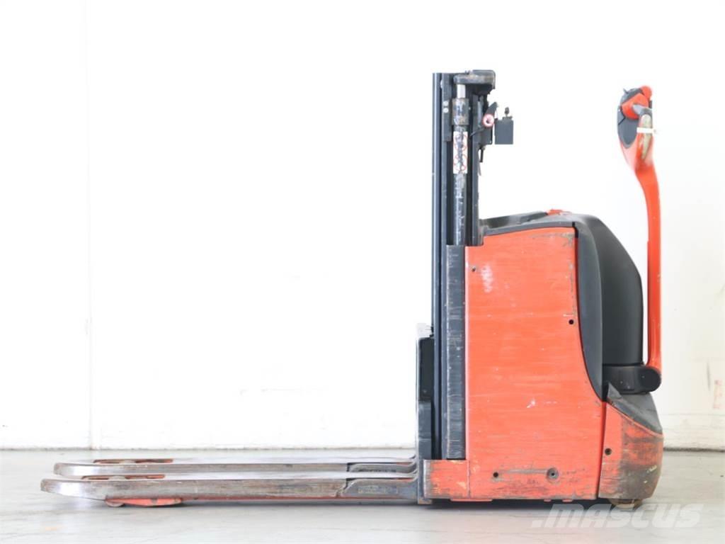 Linde D08/1160-00 Empilhador para operador externo