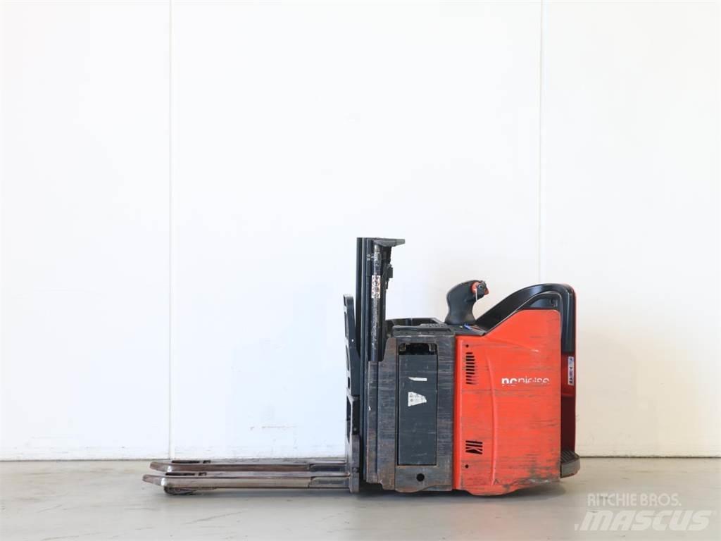 Linde D12SP/133 Empilhador para operador externo
