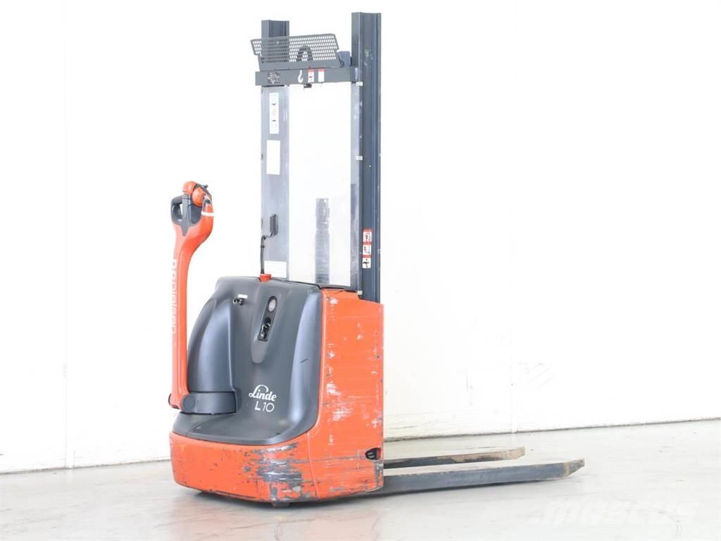 Linde L10/1172-01 Empilhador para operador externo