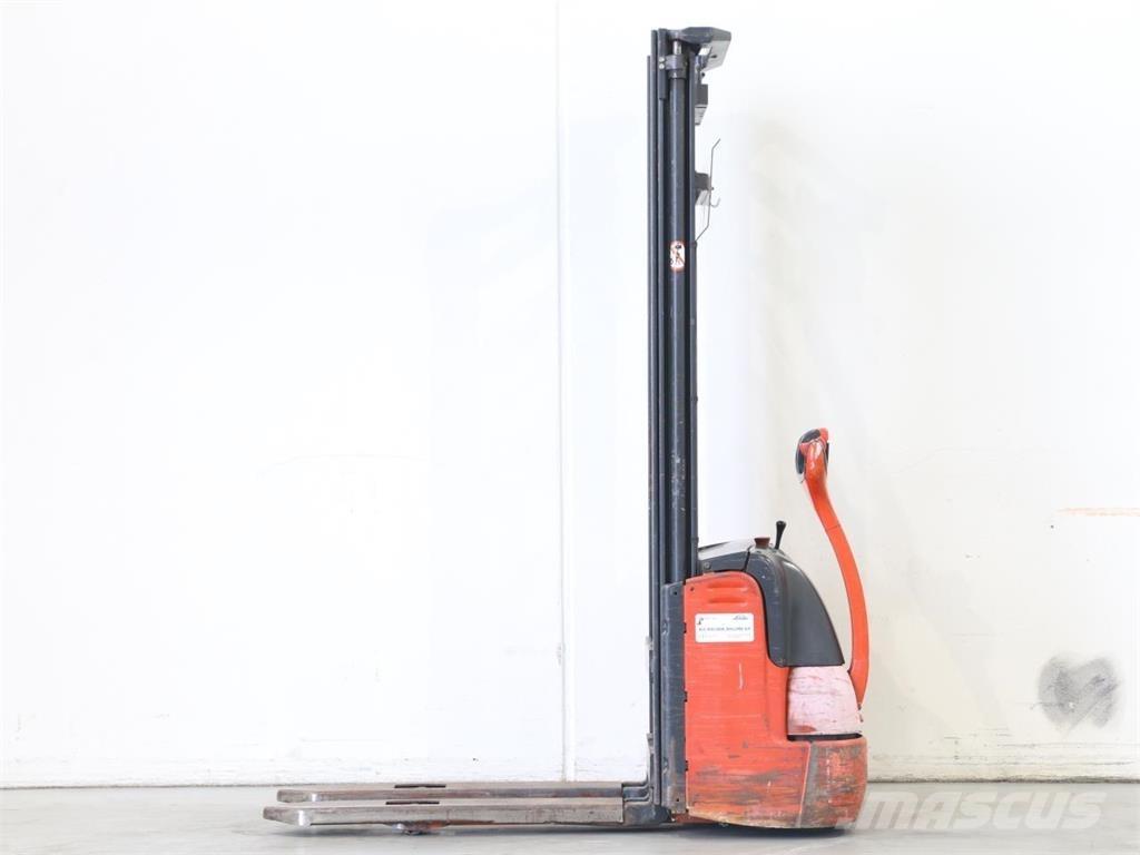 Linde L10/379 Empilhador para operador externo