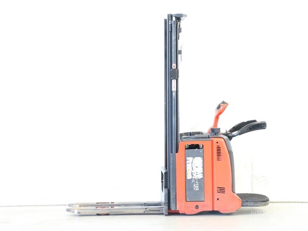 Linde L12AP/133-00 Empilhador para operador externo