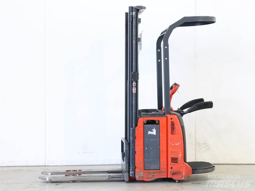 Linde L12AP/133-00 Empilhador para operador externo