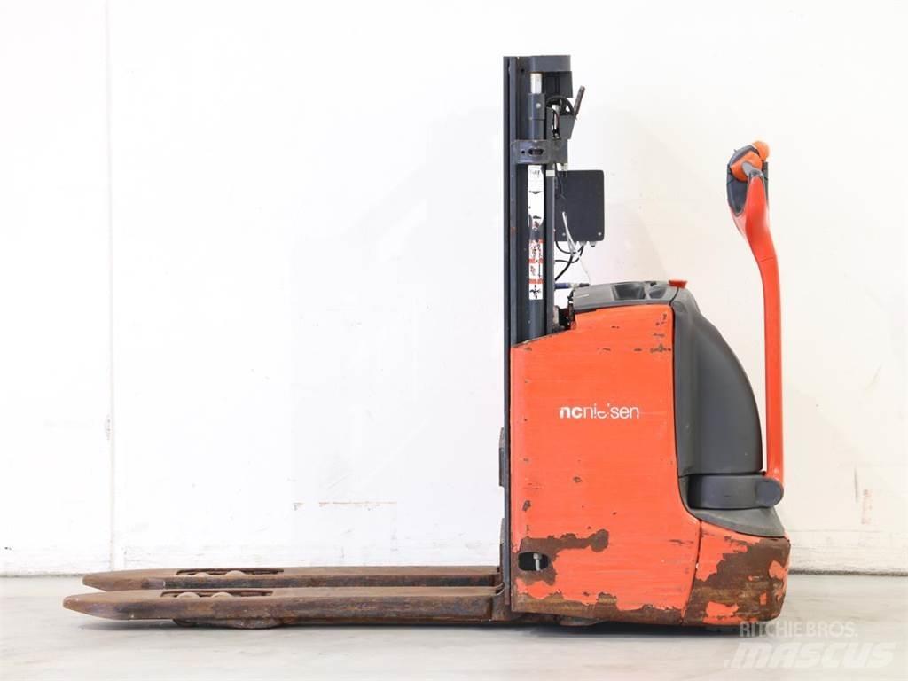 Linde L12I/1172 Empilhador para operador externo