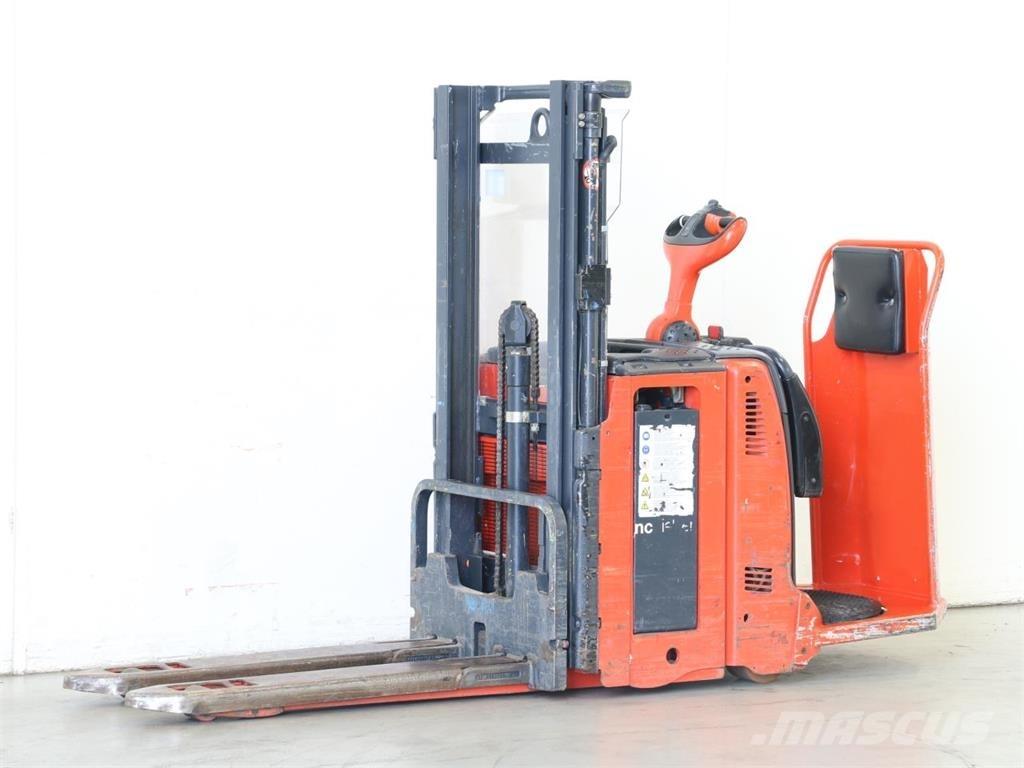 Linde L12LAP/133 Empilhador para operador externo