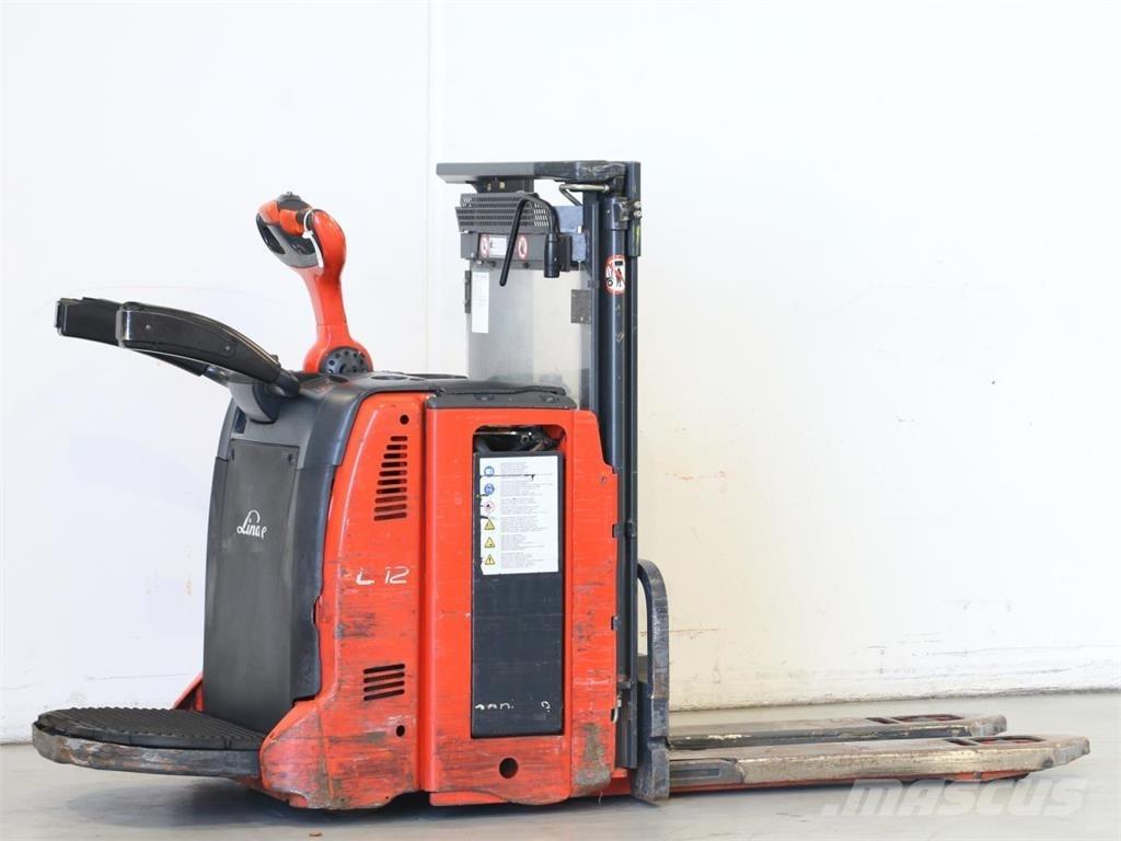Linde L12LAP/133 Empilhador para operador externo
