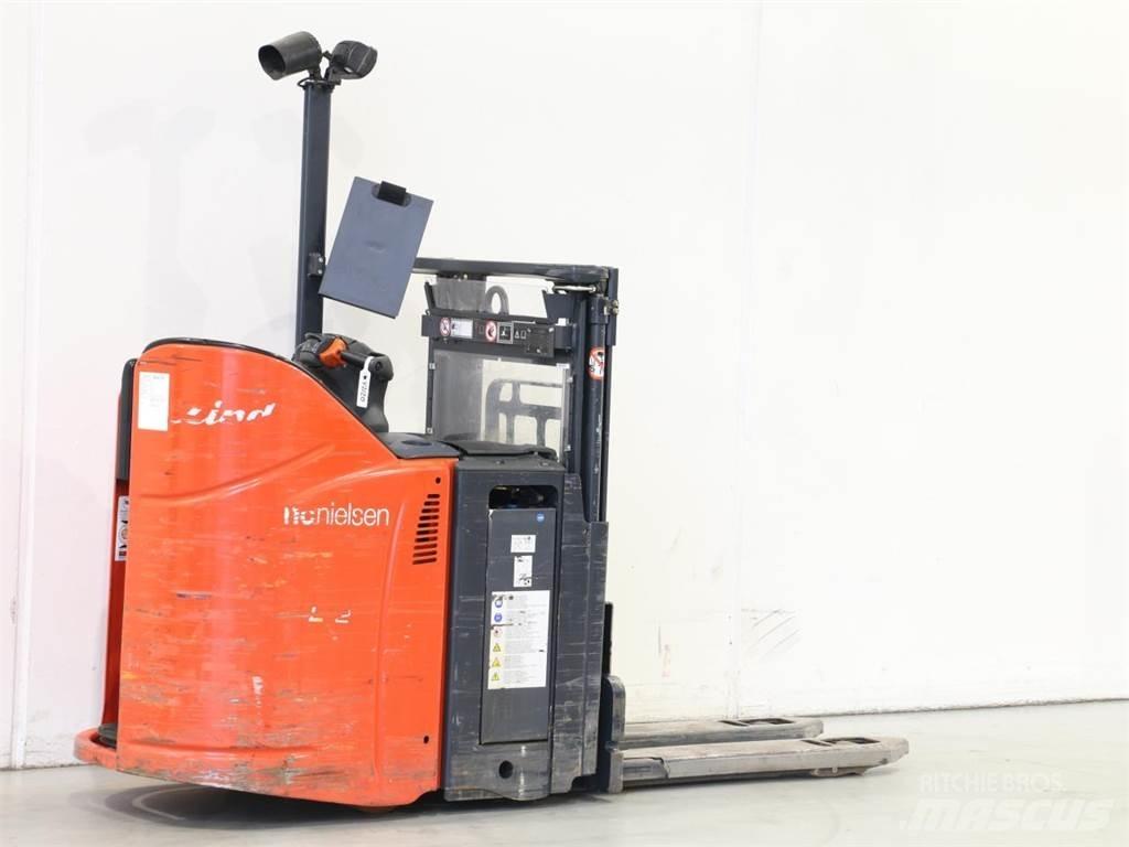 Linde L12LSP/133 Empilhador para operador externo