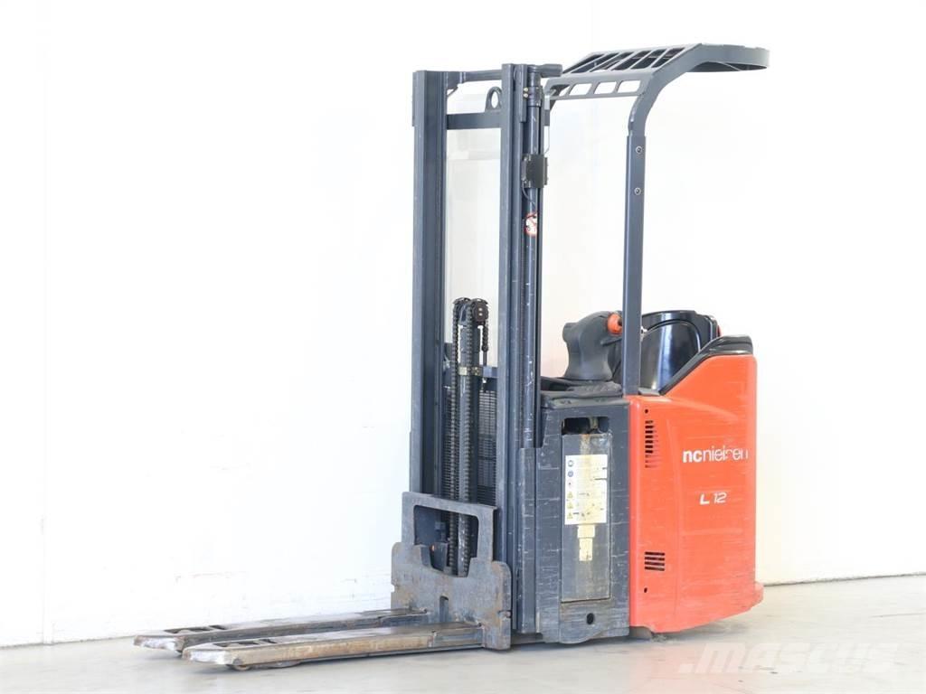 Linde L12LSP/133 Empilhador para operador externo