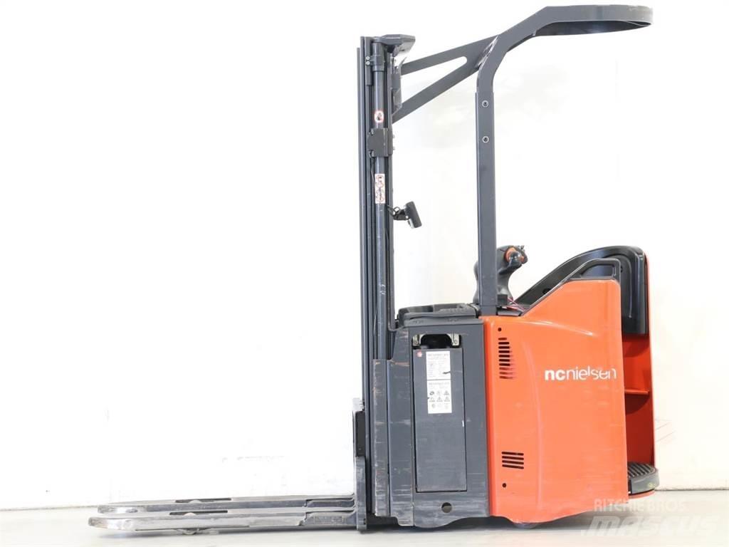 Linde L12SP/133-01 Empilhador para operador externo