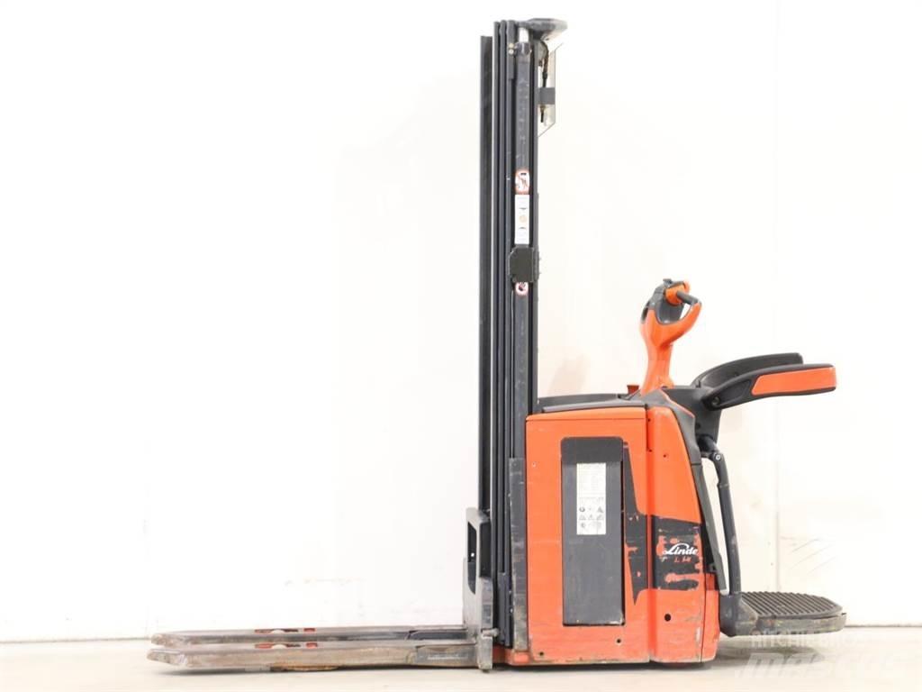 Linde L14AP/1173 Empilhador para operador externo