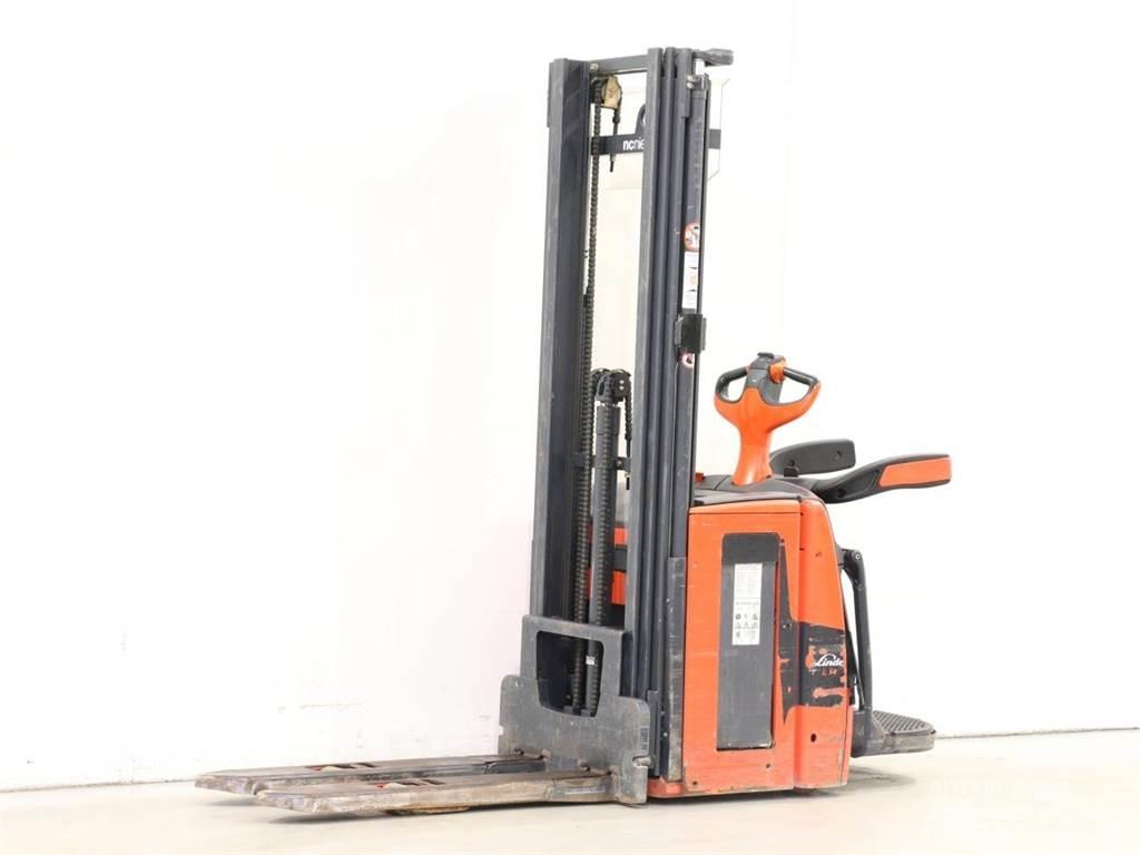 Linde L14AP/1173 Empilhador para operador externo