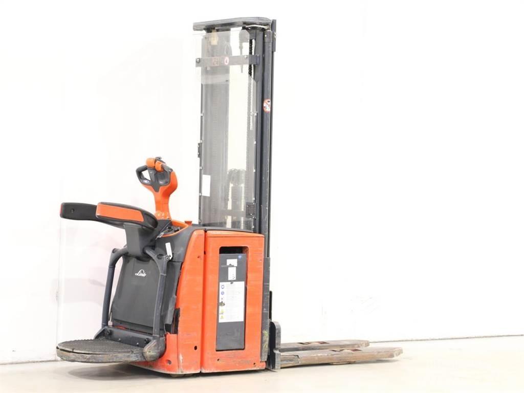 Linde L14AP/1173 Empilhador para operador externo