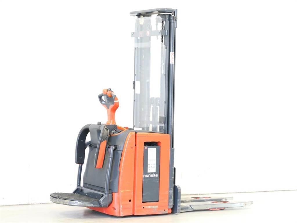 Linde L14AP/1173 Empilhador para operador externo