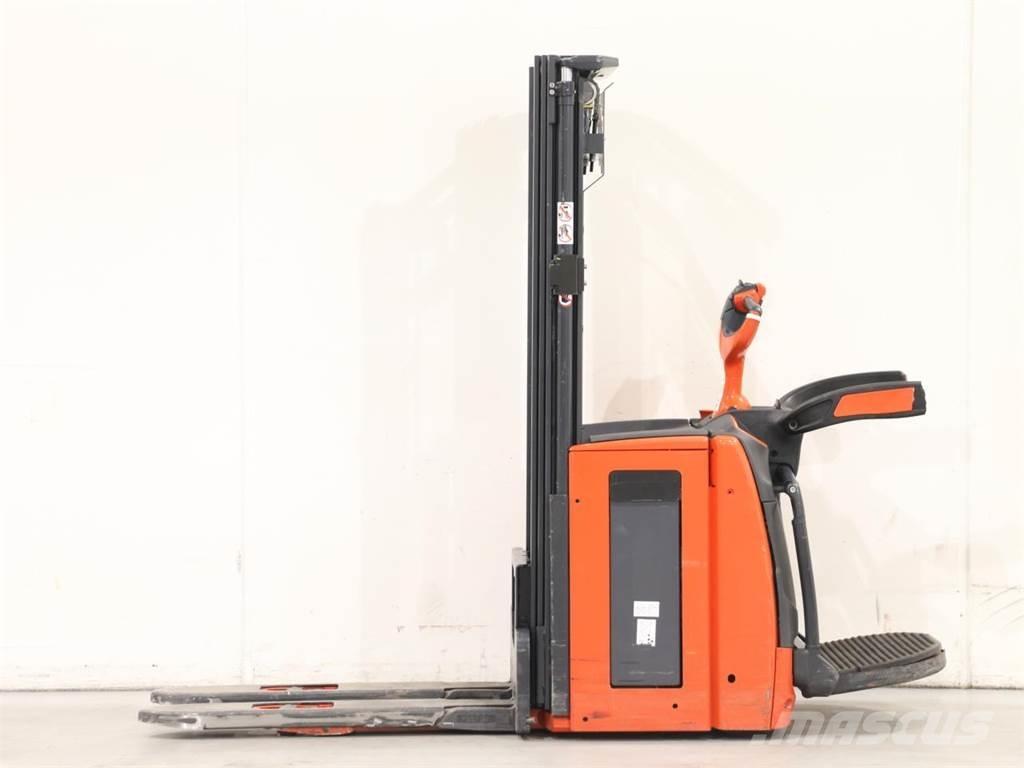 Linde L14AP/1173 Empilhador para operador externo