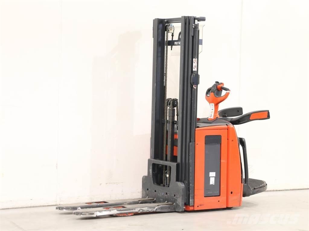 Linde L14AP/1173 Empilhador para operador externo