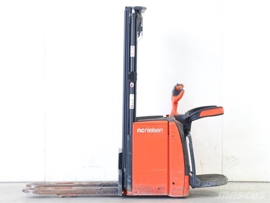 Linde L14AP/1173-00 Empilhador para operador externo